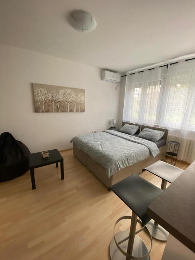 Vist 1 * Belgrade